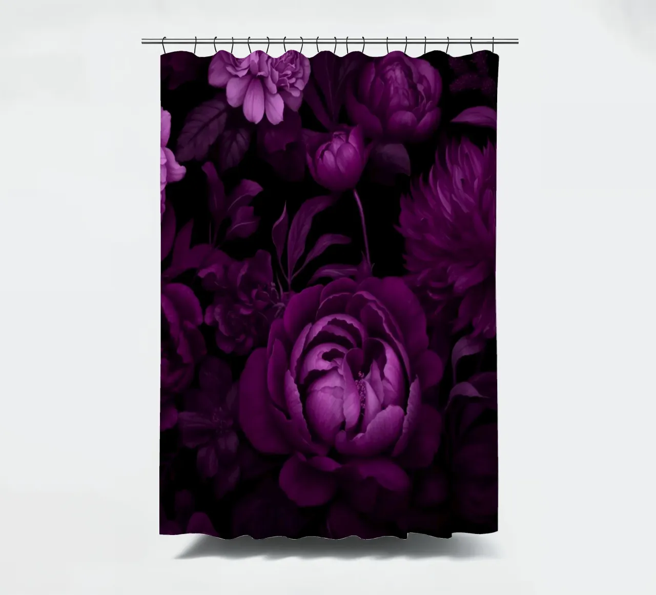 Fiori di mezzanotte Vibrazioni vittoriane viola tenda da doccia da Andrea Haase Floral Passion