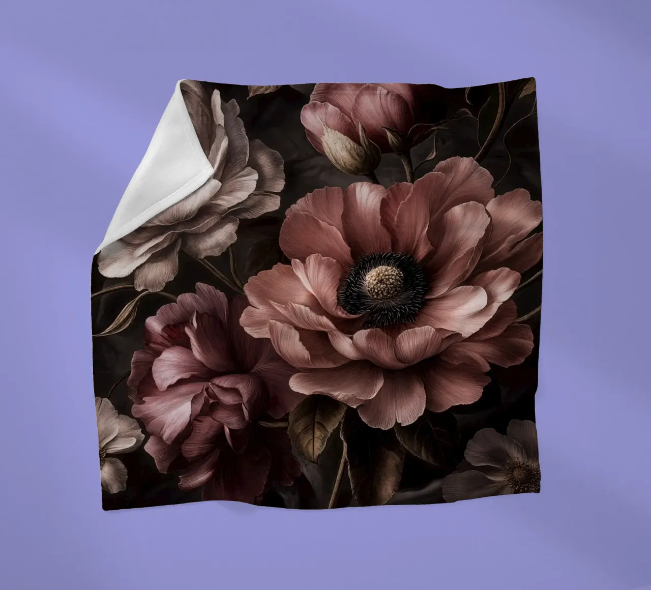 Fiori vittoriani d'epoca a mezzanotte coperta in pile da Andrea Haase Vintage World