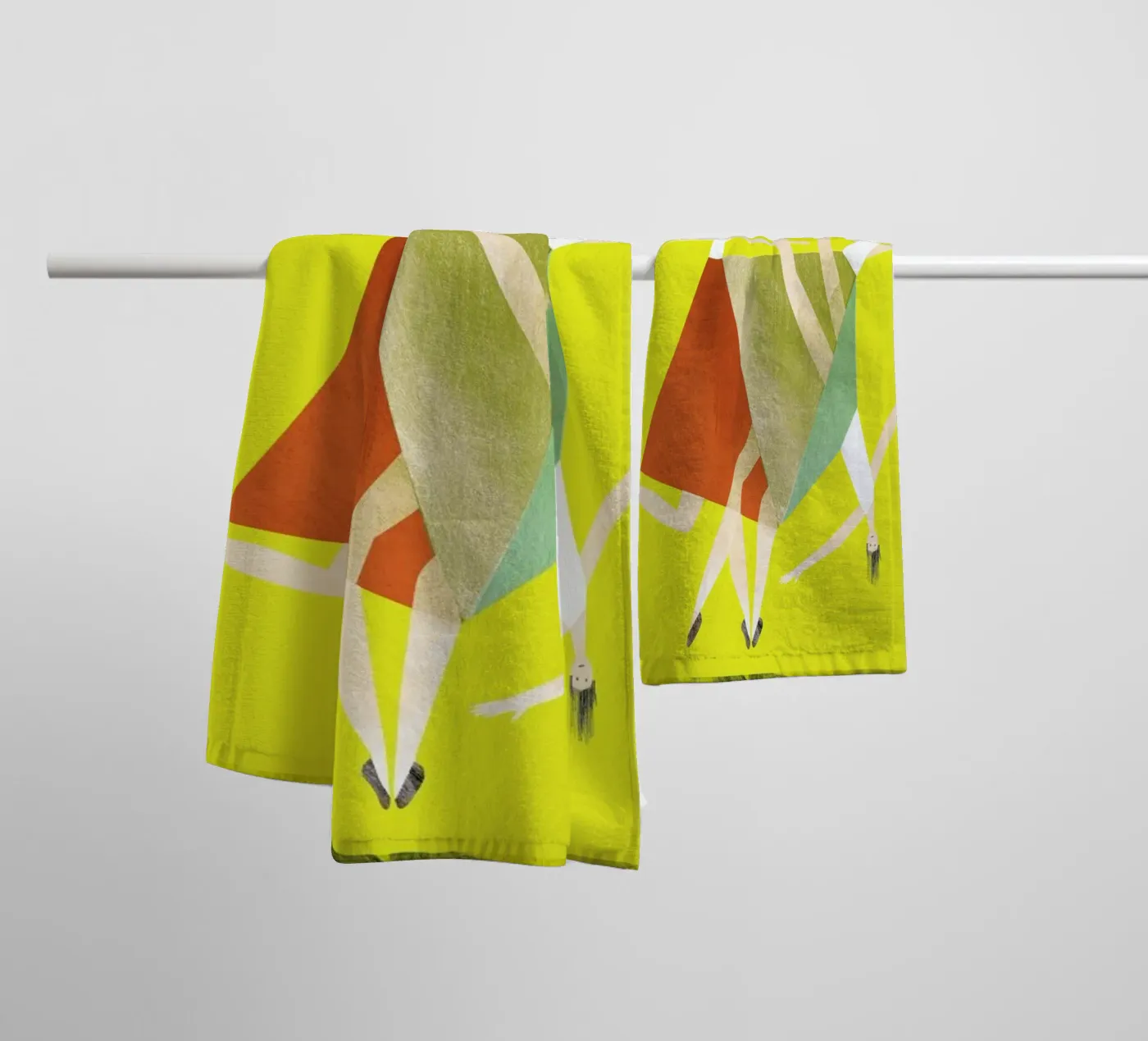 Dancing Yellow badhanddoek van Monika Aichele