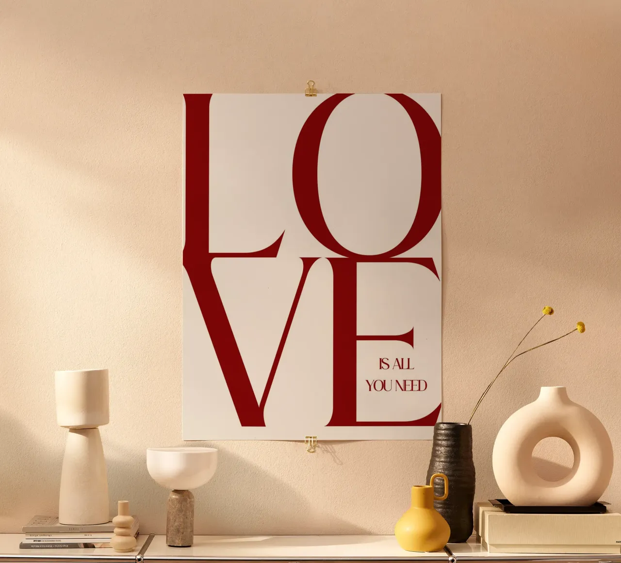 LOVE is all you need poster con telaio in legno da ramosashop