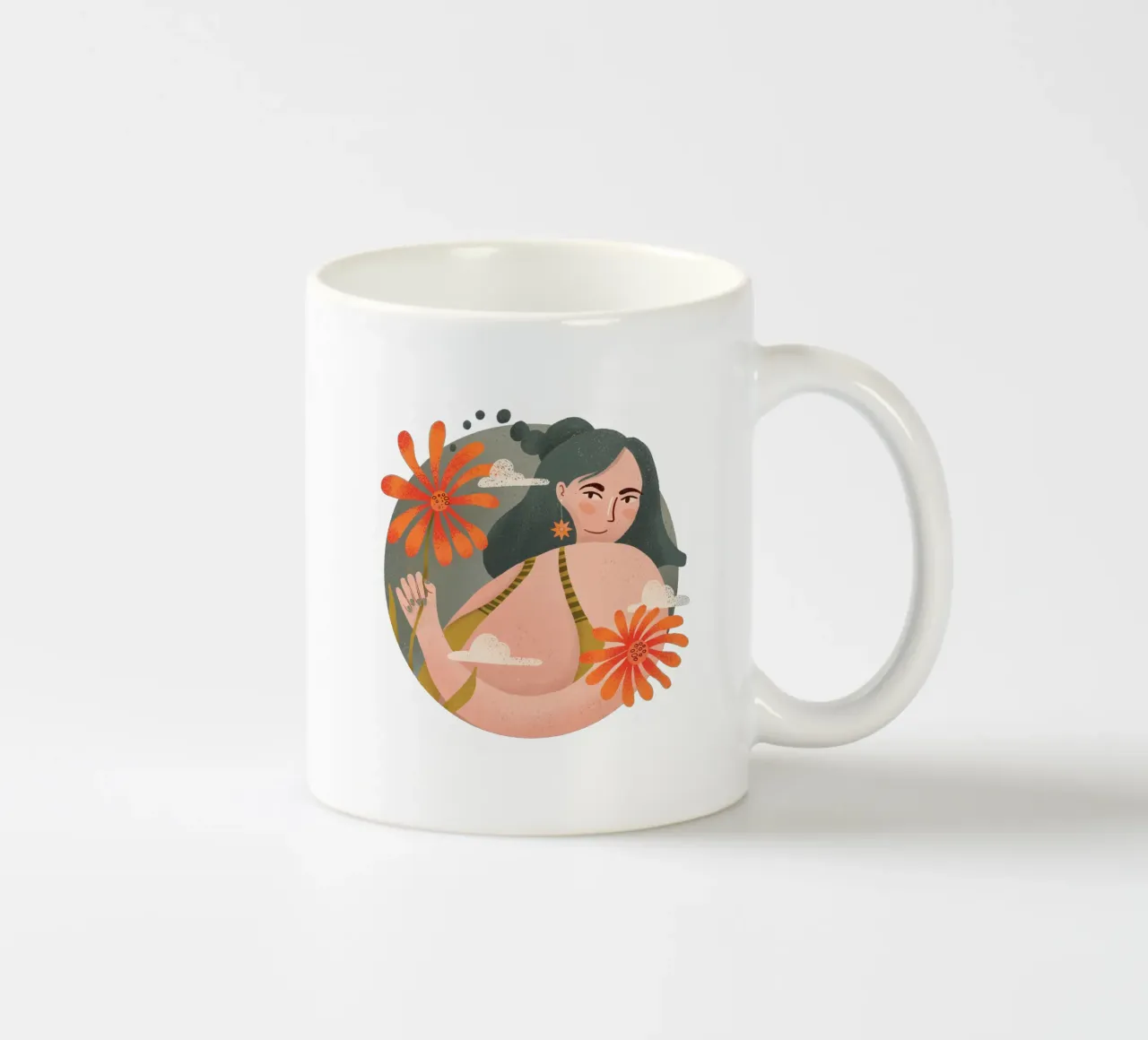 Donna con un fiore in mano si guarda alle spalle tazza in ceramica da Bold & Beautiful