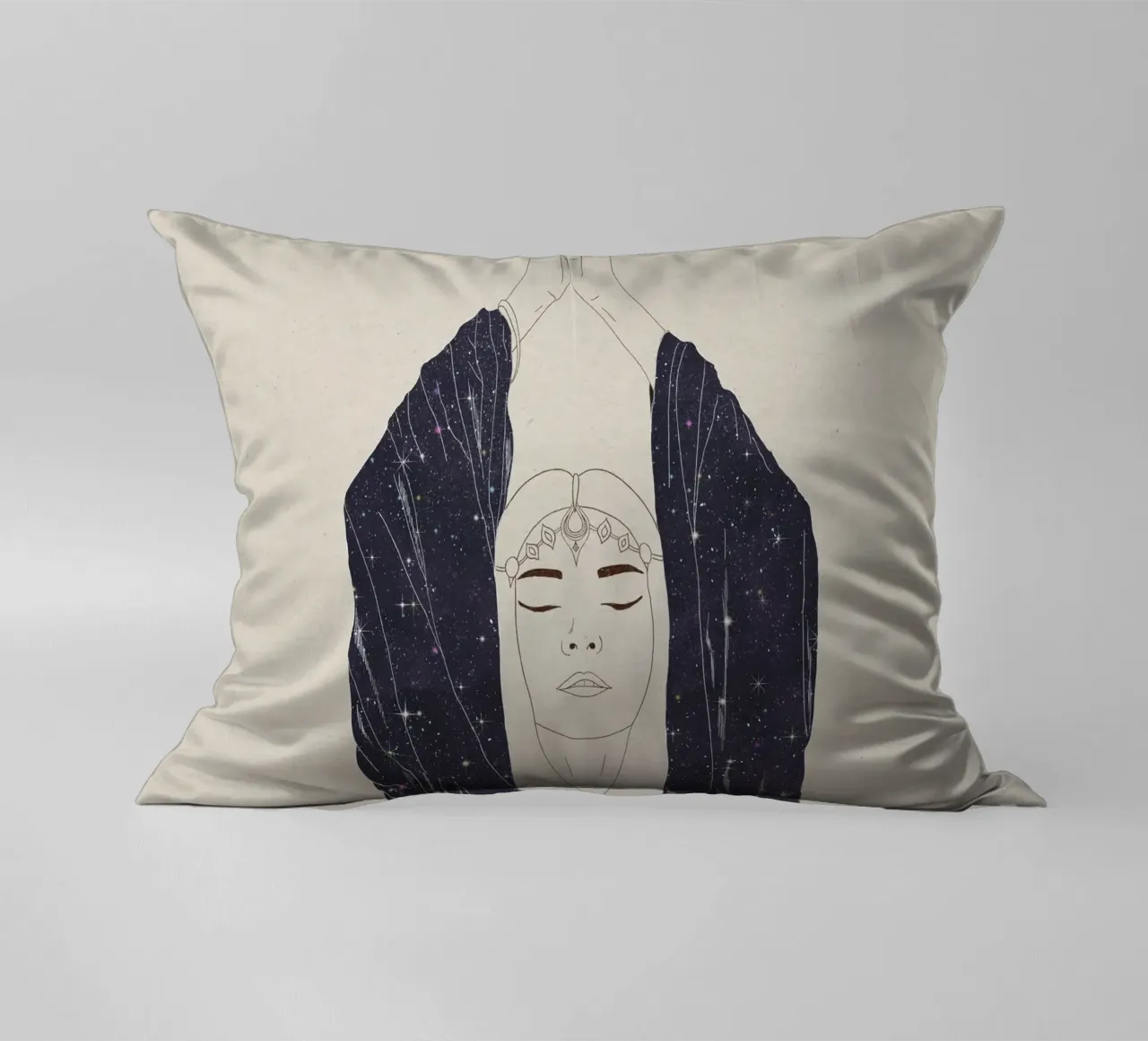 Nous avons commencé comme des poussières d'étoiles, nous sommes tous connectés Déesse Boho coussin de This Wild Soul - Illustration
