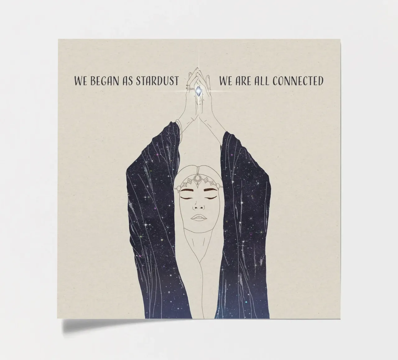 Nous avons commencé comme des poussières d'étoiles, nous sommes tous connectés Déesse Boho planche autocollant de This Wild Soul - Illustration
