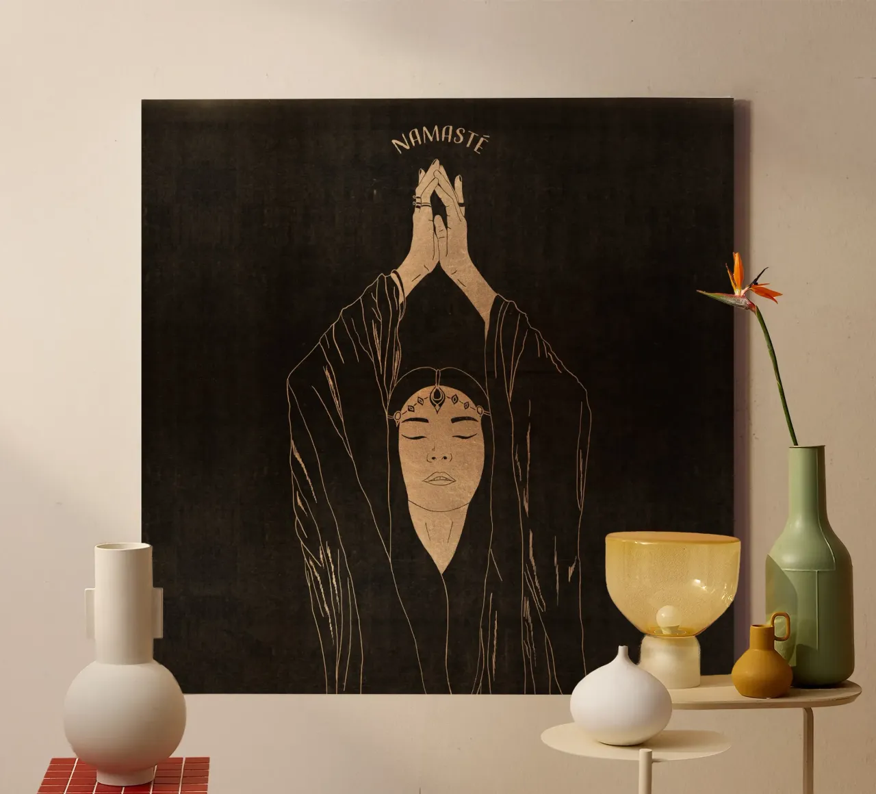 "Namaste" Donna Boho minimalista in meditazione, nera e dorata tela con Cornice a cassetta da This Wild Soul - Illustration