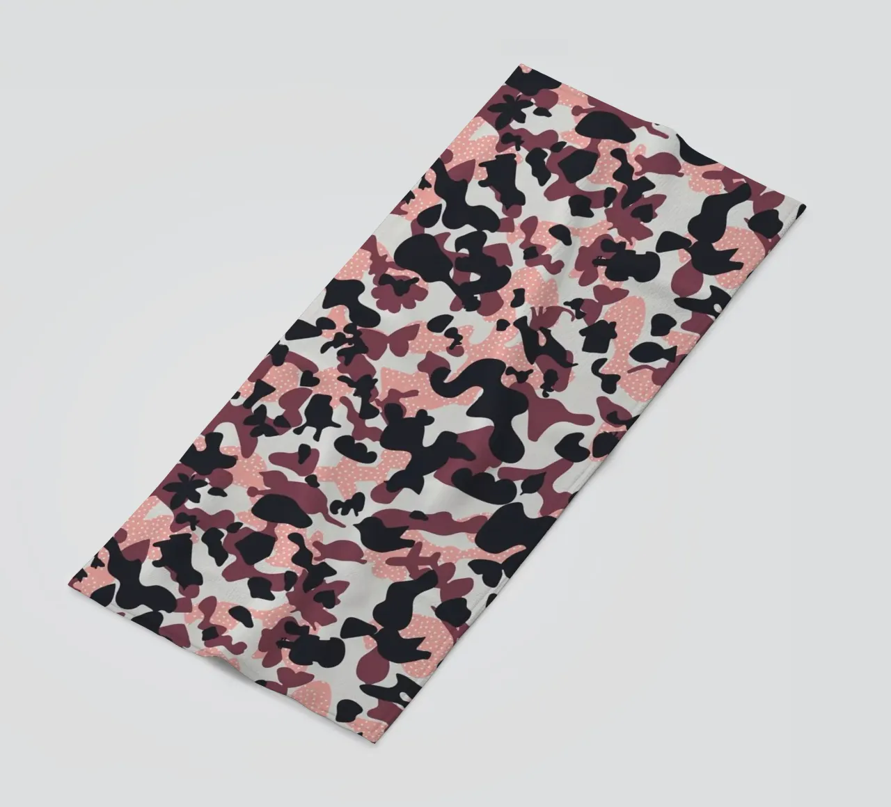 UN/HIDE - Camo Asud beach towel by Arthelps gGmbH