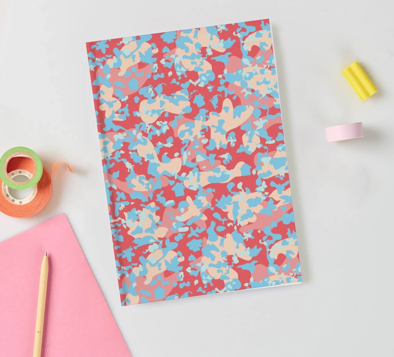 UN/HIDE - Camo Ahmar notebook by Arthelps gGmbH