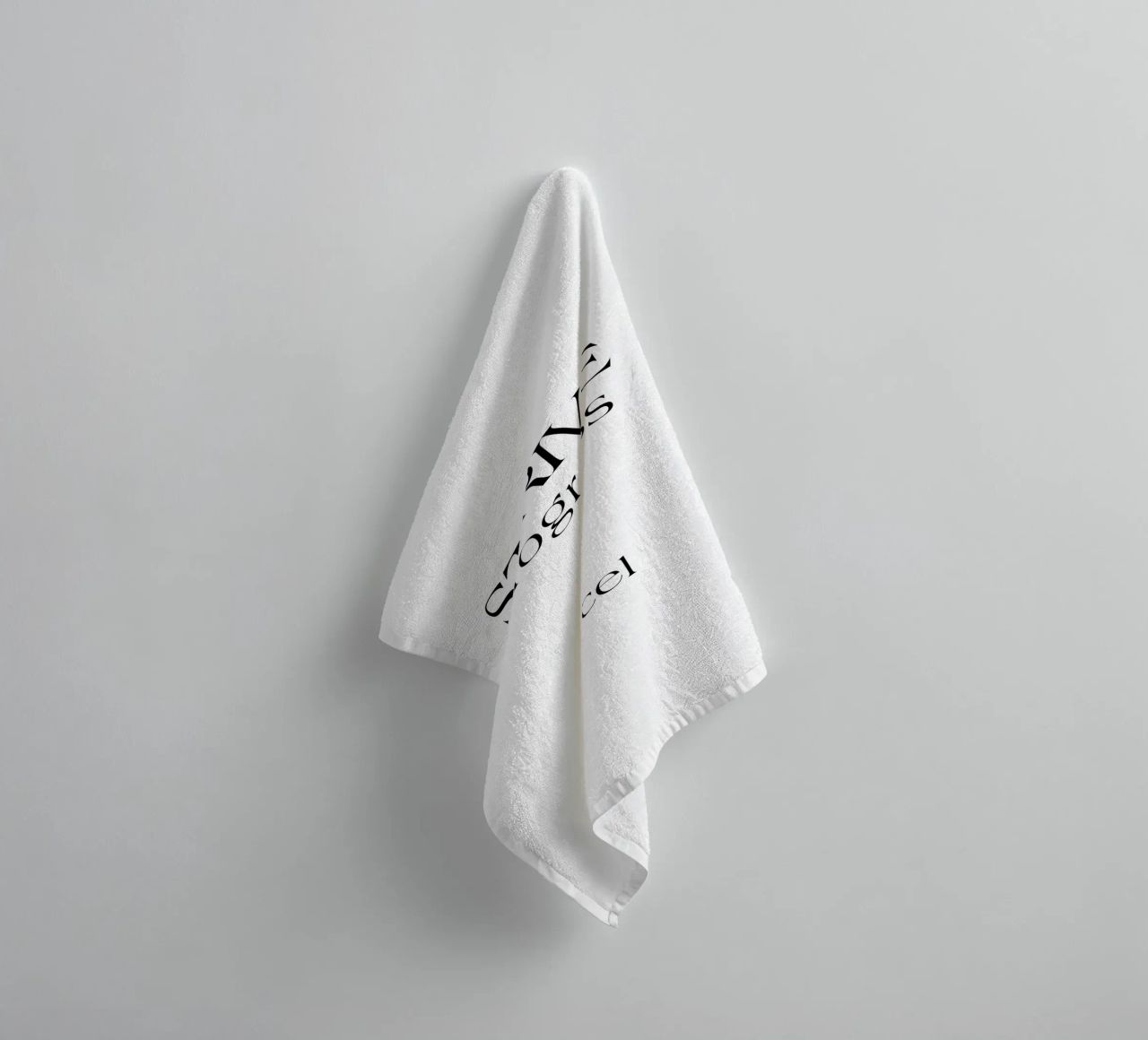 Strive Progress Tipografia semplice e minimalista Excel asciugamano da bagno da YV TYPOGRAPHY