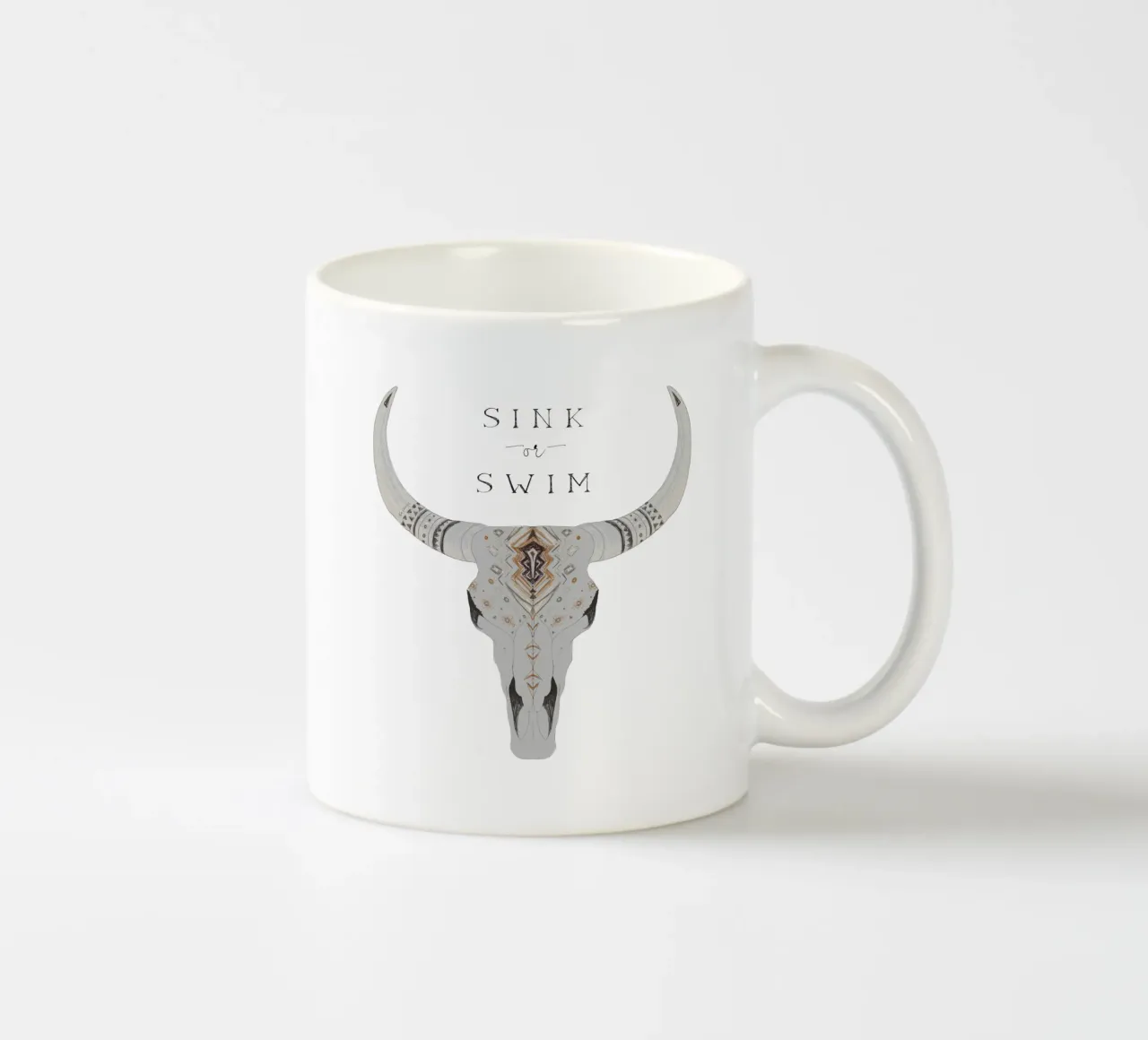 Sink or Swim Tipografia del deserto sud-occidentale Boho Teschio di bisonte tazza in ceramica da This Wild Soul - Illustration