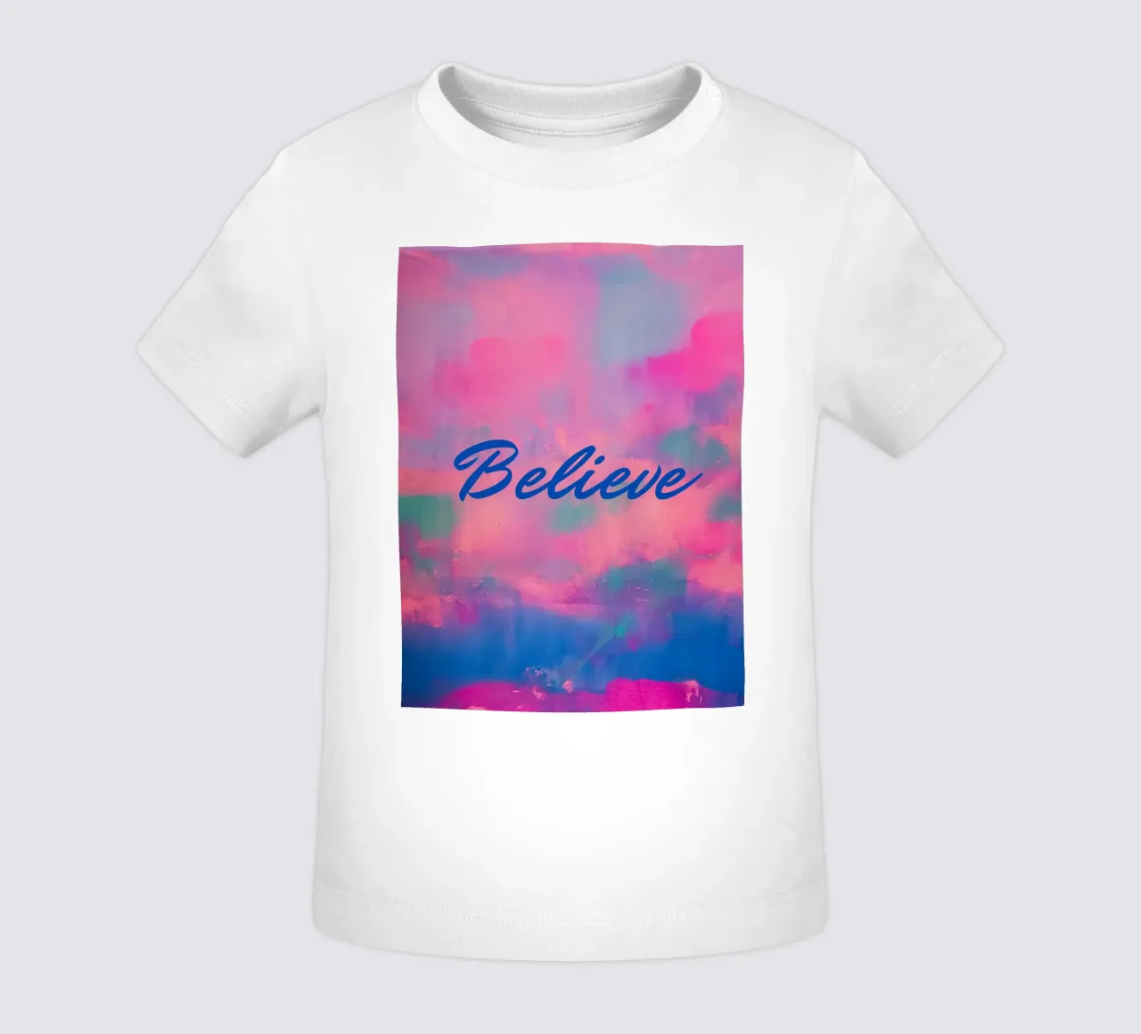 Impression abstraite colorée 'Believe' - Texte bleu t-shirt pour bébé de FABOArt