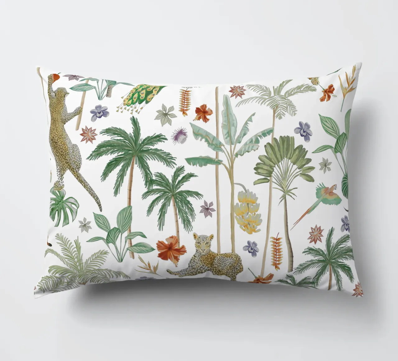 Giungla tropicale, giaguaro, pavone, motivo vegetale botanico cuscino da This Wild Soul - Illustration