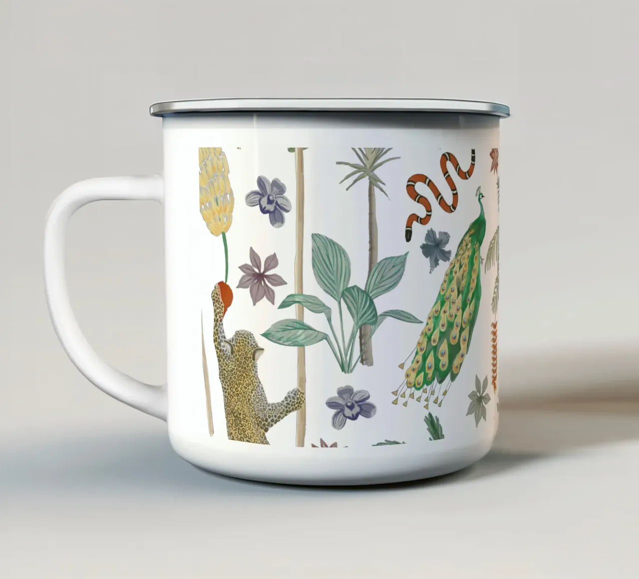 Giungla tropicale, giaguaro, pavone, motivo vegetale botanico tazza in smalto da This Wild Soul - Illustration