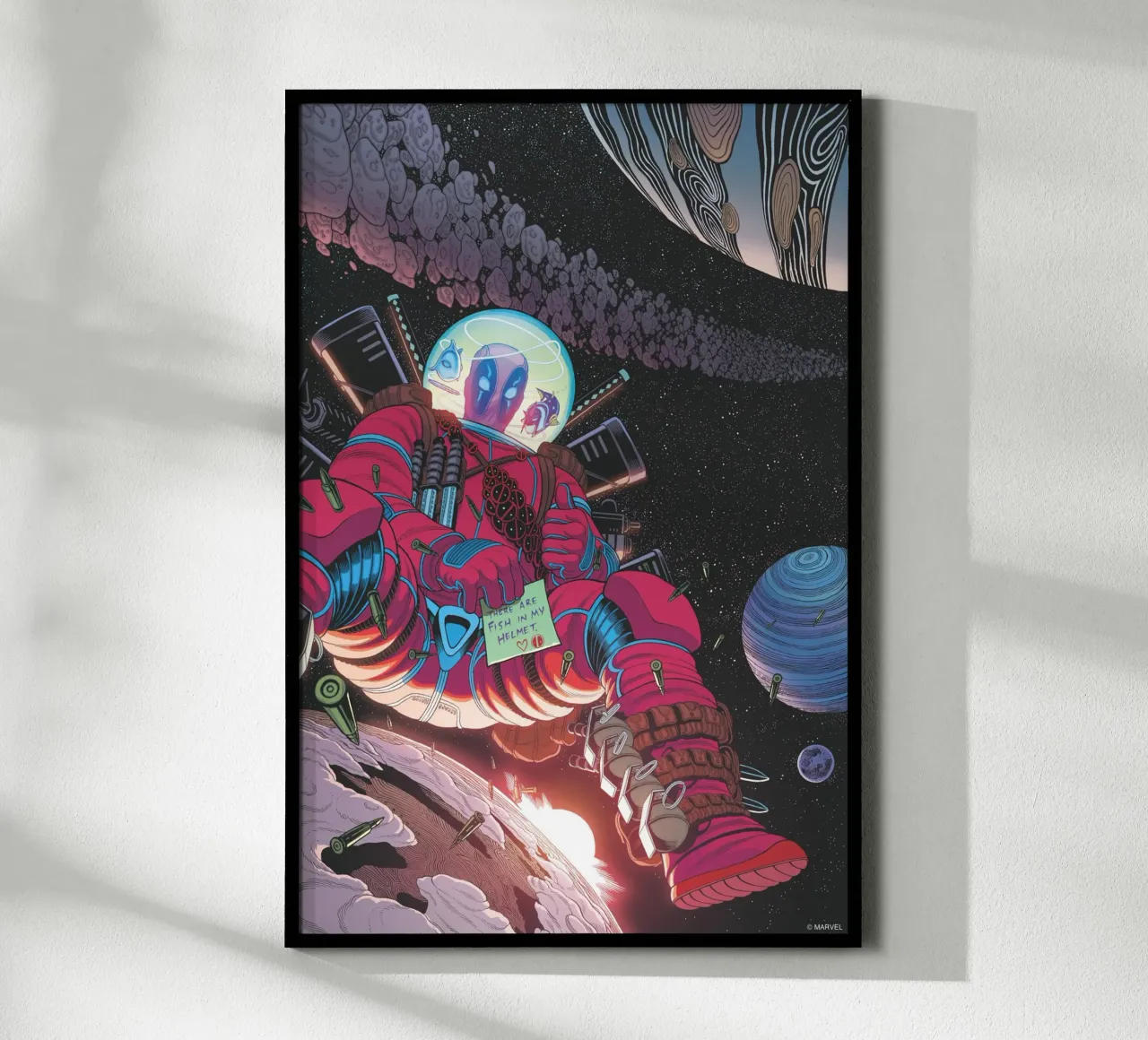 Deadpool – Verloren im Weltraum poster con telaio in legno da MARVEL Designs by JUNIQE