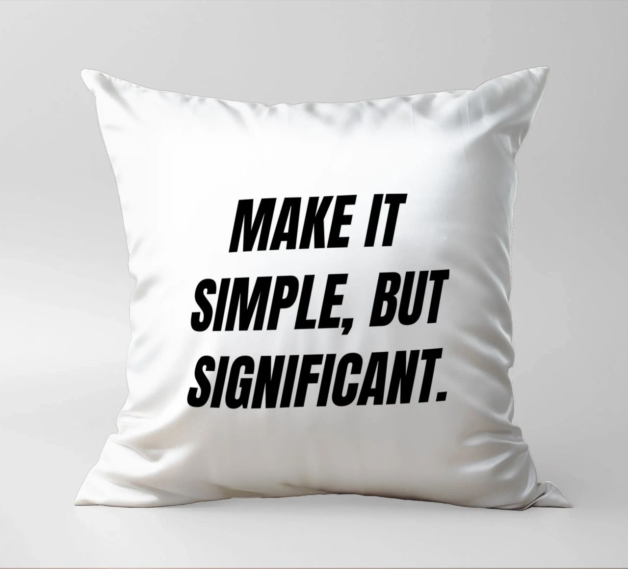 Una citazione semplice ma significativa cuscino da Paigaam Studio