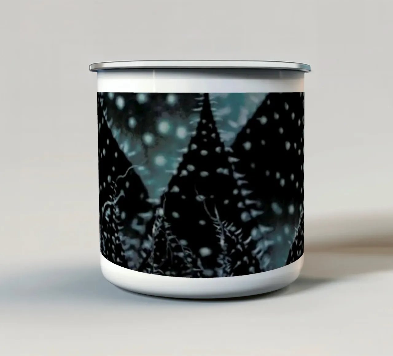Dark Plants 3 Succulent tazza in smalto da Monika Strigel
