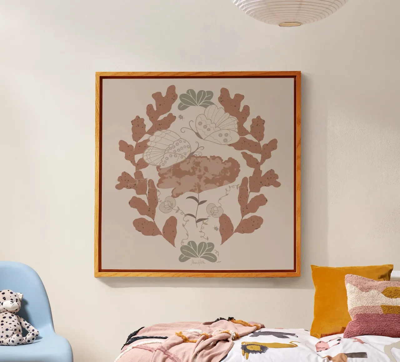 Hovering over a nectar acrylic glass by Mandalla Pattern