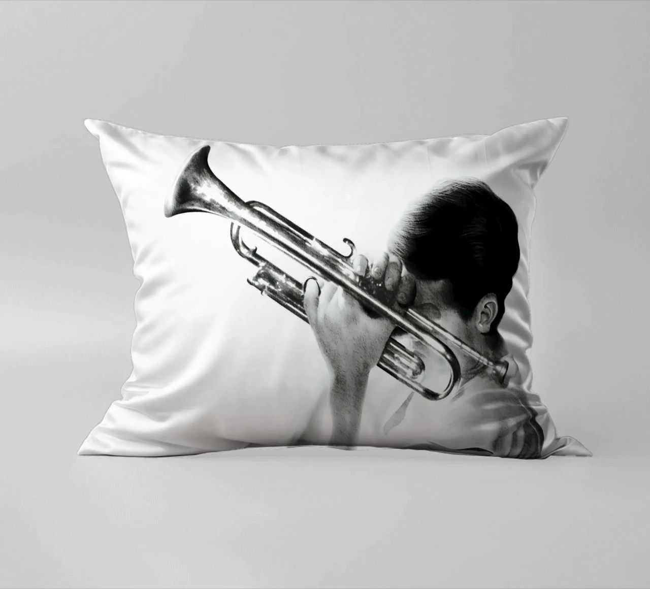 Chet Baker Kissen von heiyoum