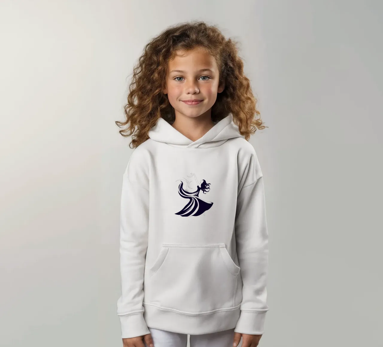 Elegante Tänzerin in fließendem Kleid tanzt Kinder Hoodie von DesignDoodle