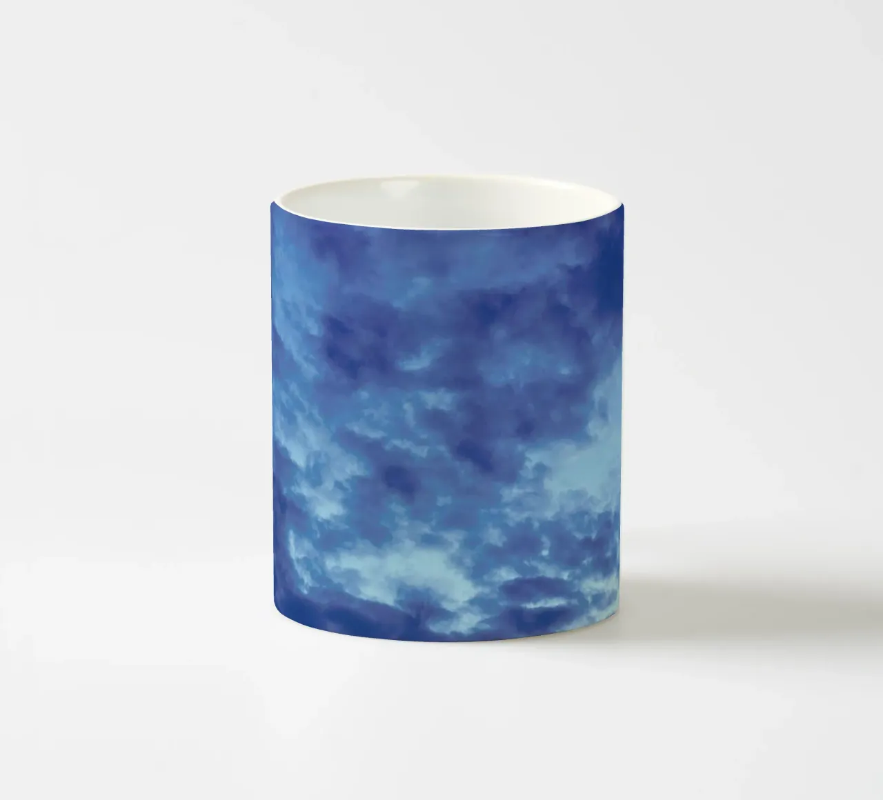 Into The Blue tazza in ceramica da Nur Mut