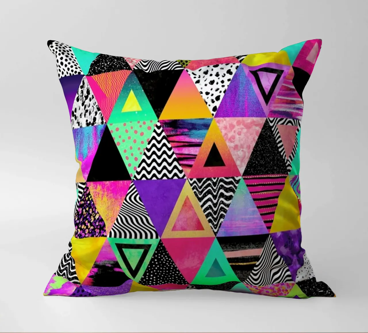 Quirky Triangles cuscino da Elisabeth Fredriksson