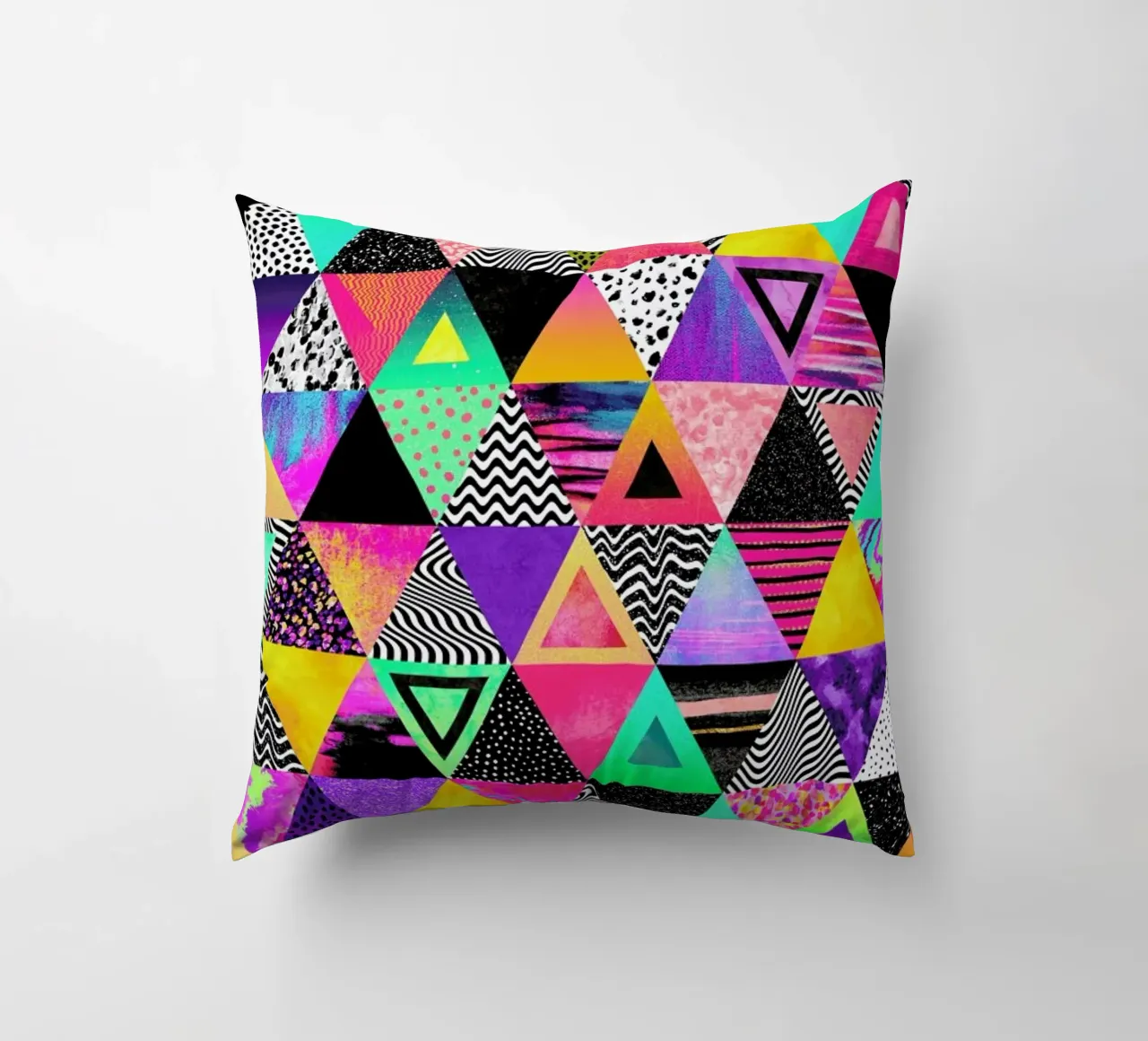 Quirky Triangles cuscino da Elisabeth Fredriksson