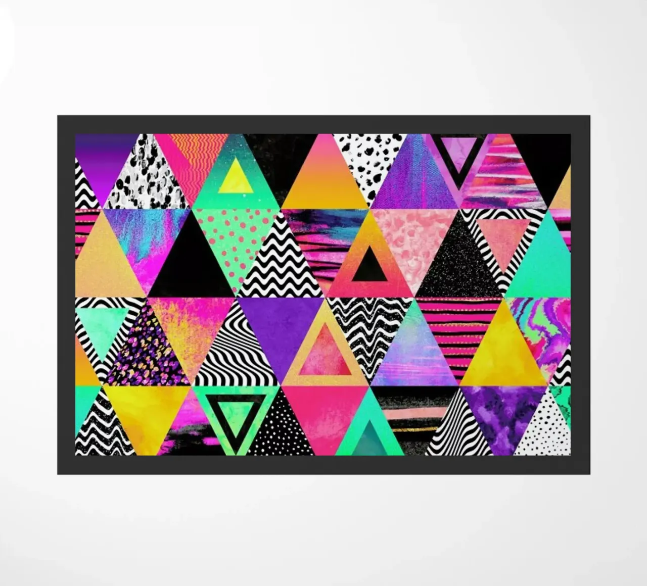 Quirky Triangles zerbino da Elisabeth Fredriksson