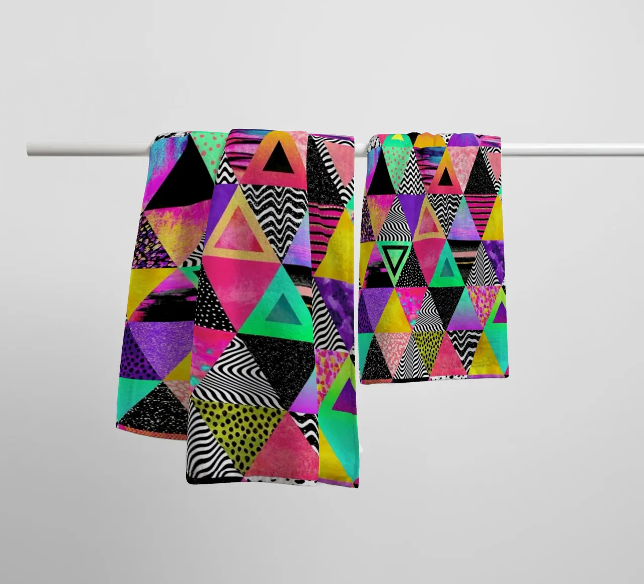 Quirky Triangles asciugamano da bagno da Elisabeth Fredriksson