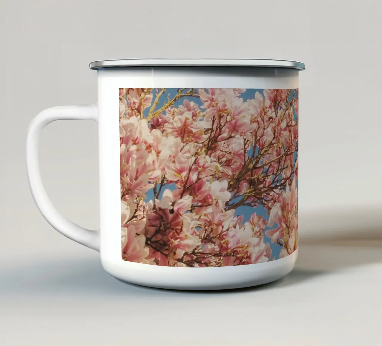 Pink Blossoms tazza in smalto da Cassia Beck Photography