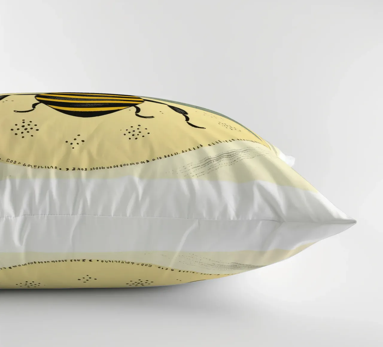 Ape verde Bumblebee 2 cuscino da Minimal Animal Art