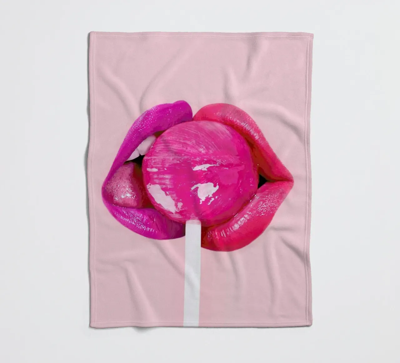 Lollipop Kiss coperta in pile da Paul Fuentes Design