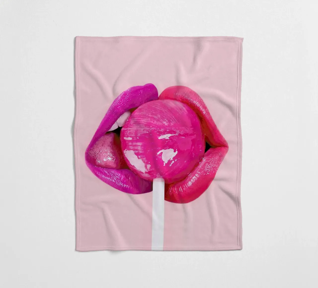 Lollipop Kiss coperta in pile da Paul Fuentes Design