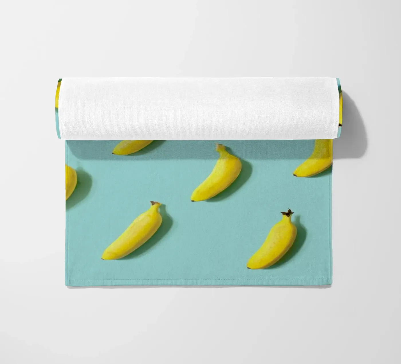 Banane beach towel by Elena Veronese