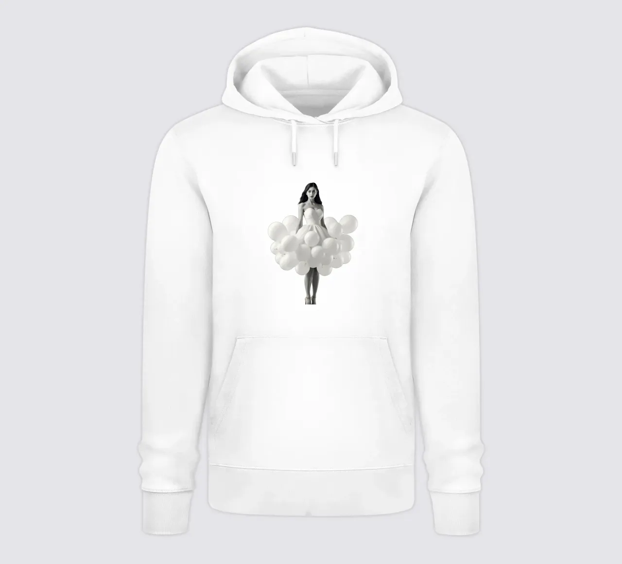 Una donna con un estroso vestito bianco fatto di palloncini felpa con cappuccio da DesignDoodle