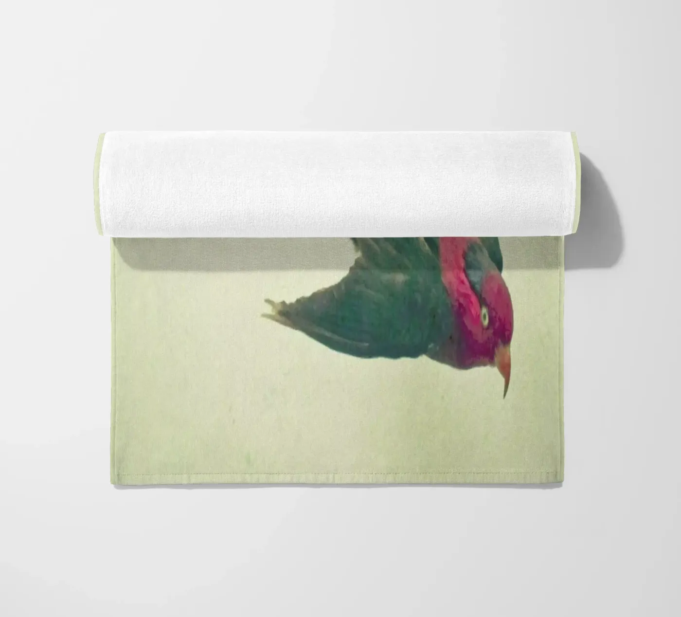 Vogelstudie #4 strandhanddoek van Cassia Beck Photography