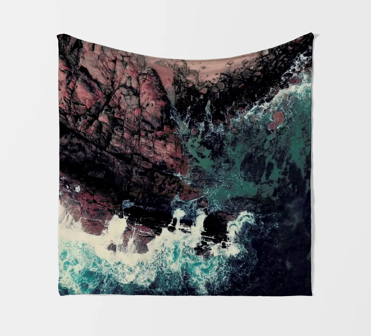 Emerald Green Sea coperta in pile da Ingrid Beddoes