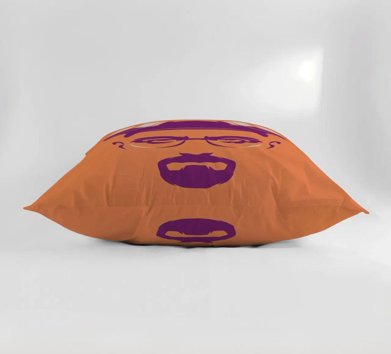 Bad cuscino da Bruno Morphet
