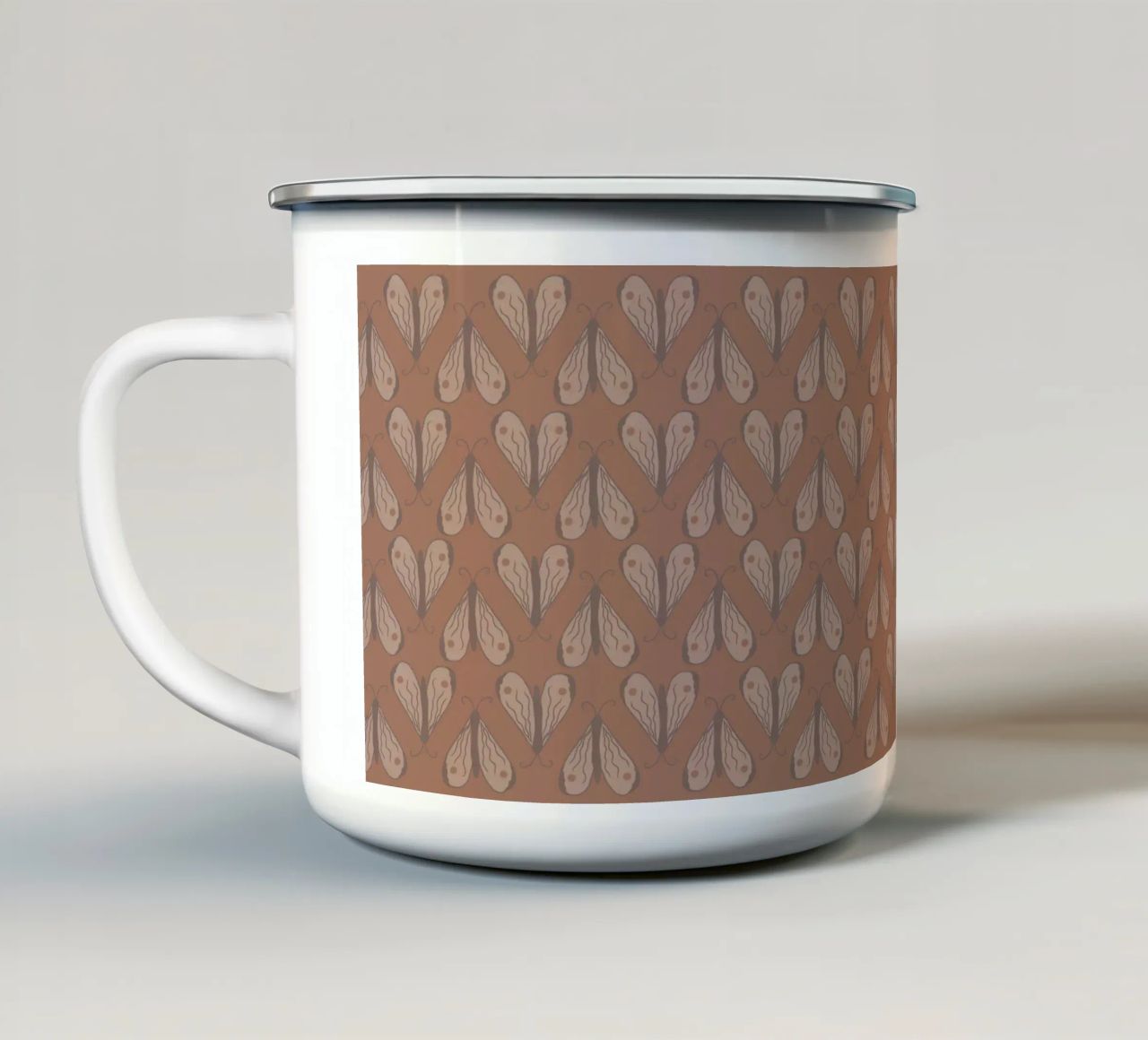 Infinite moth tazza in smalto da Mandalla Pattern