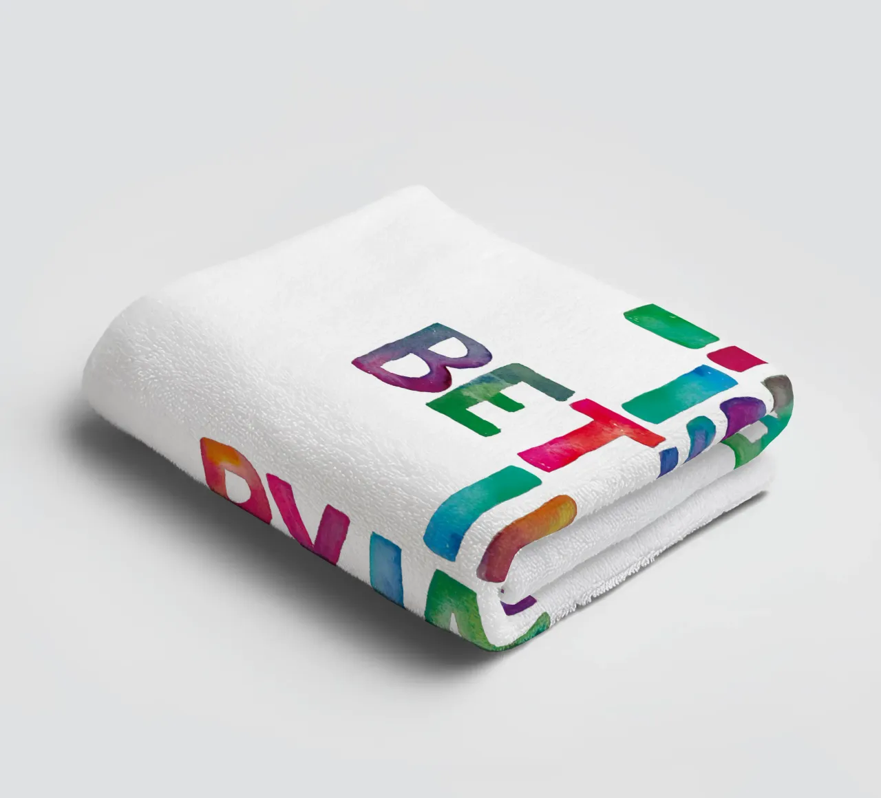 Life is Better in Pyjamas Regenbogen Typografie Design Handtuch von THE MOTIVATED TYPE