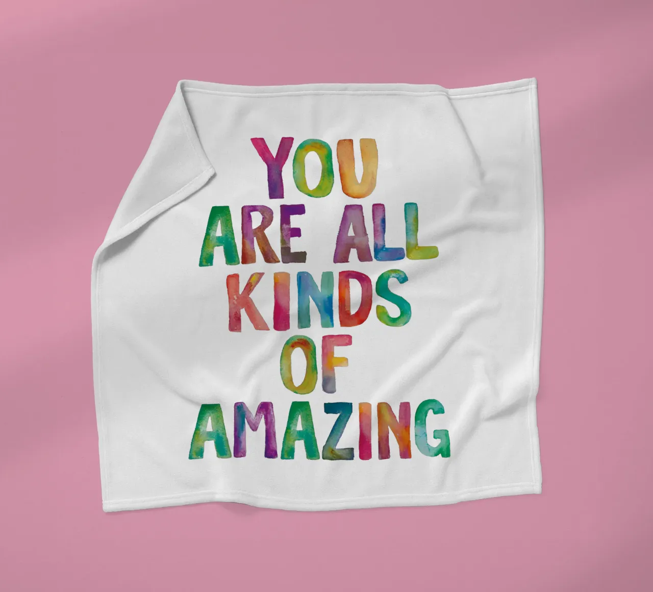 Sei tutti i tipi di incredibile design tipografico arcobaleno coperta in pile da THE MOTIVATED TYPE