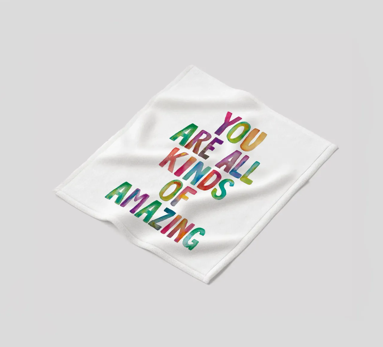 Sei tutti i tipi di incredibile design tipografico arcobaleno coperta in pile da THE MOTIVATED TYPE
