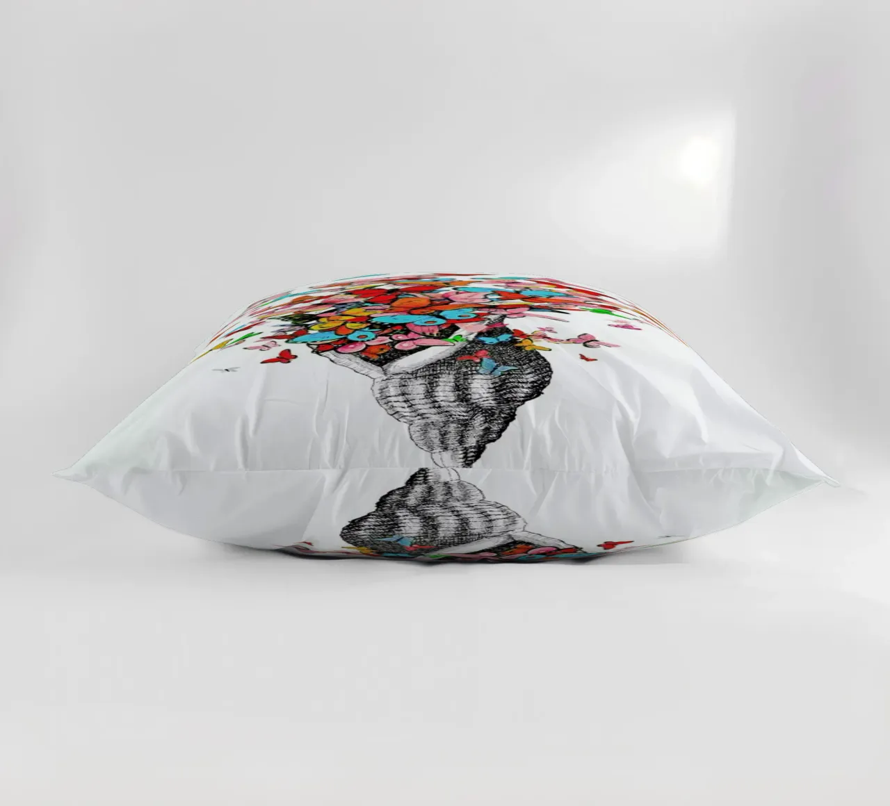 Seashell with butterflies cuscino da Rococco LA