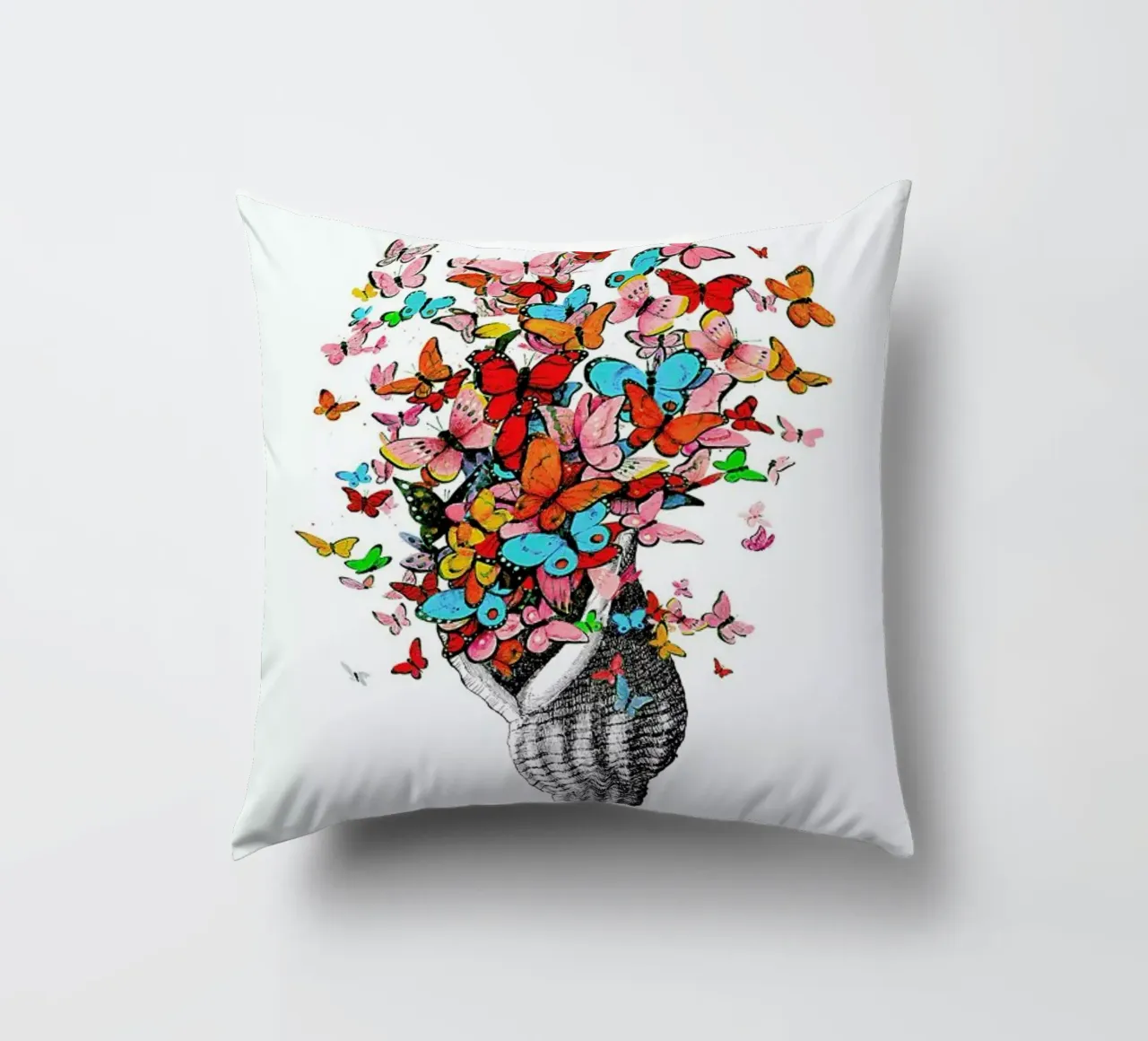 Seashell with butterflies cuscino da Rococco LA