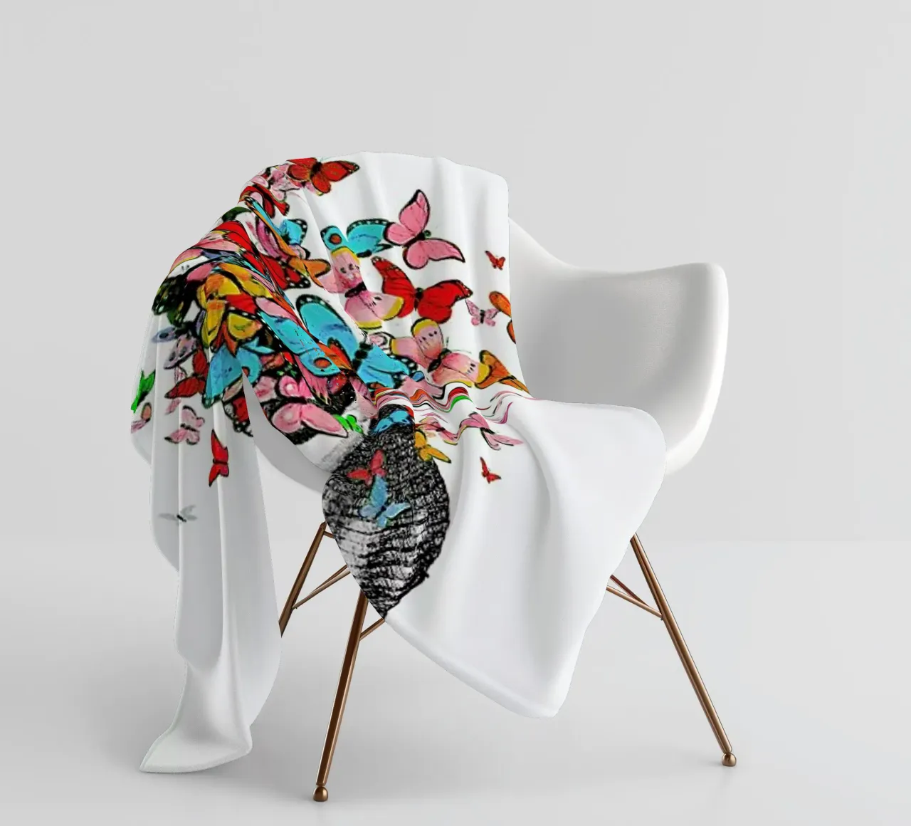 Seashell with butterflies coperta in pile da Rococco LA