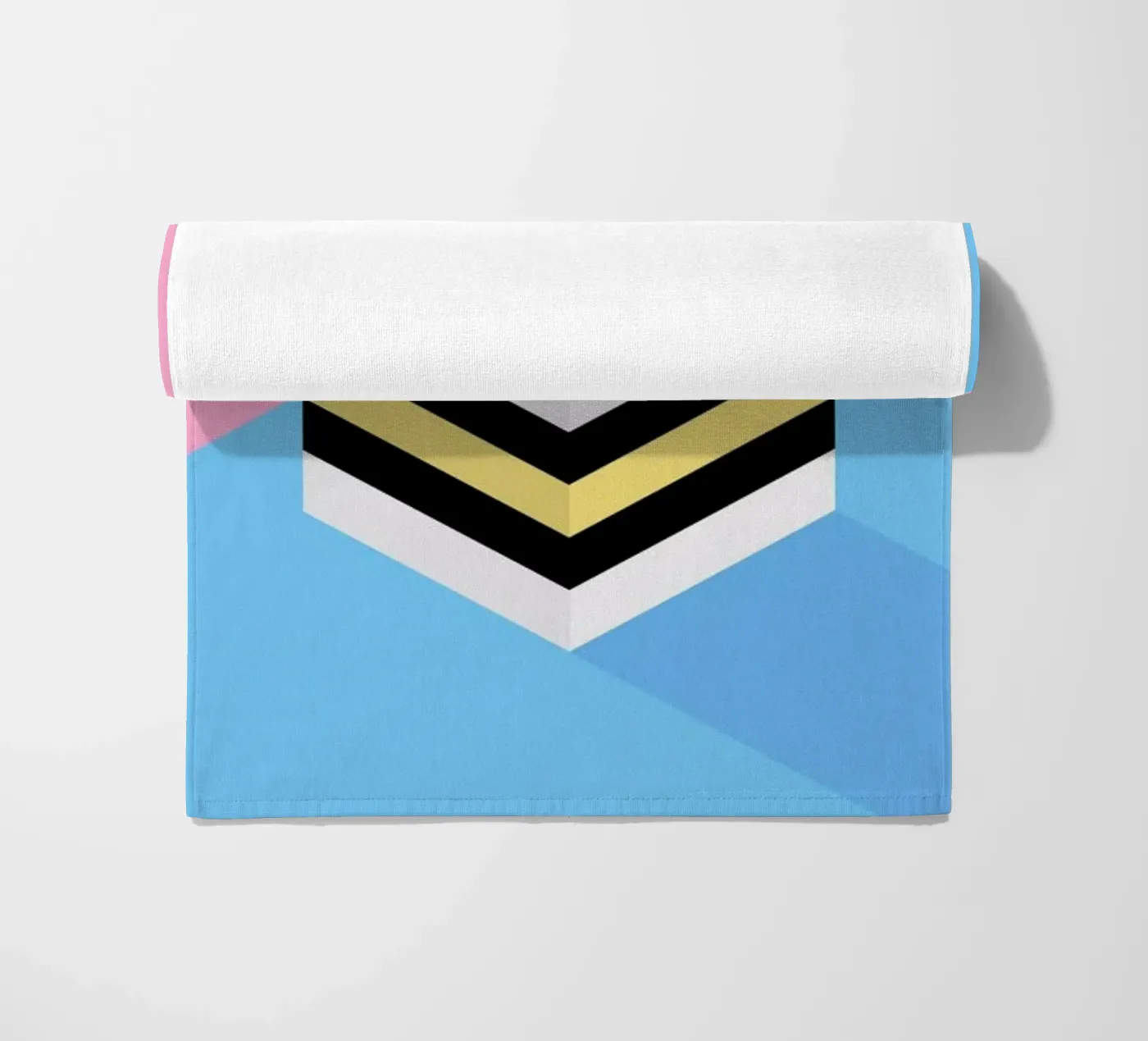 Liquorice telo mare da BLAEK Design Studio