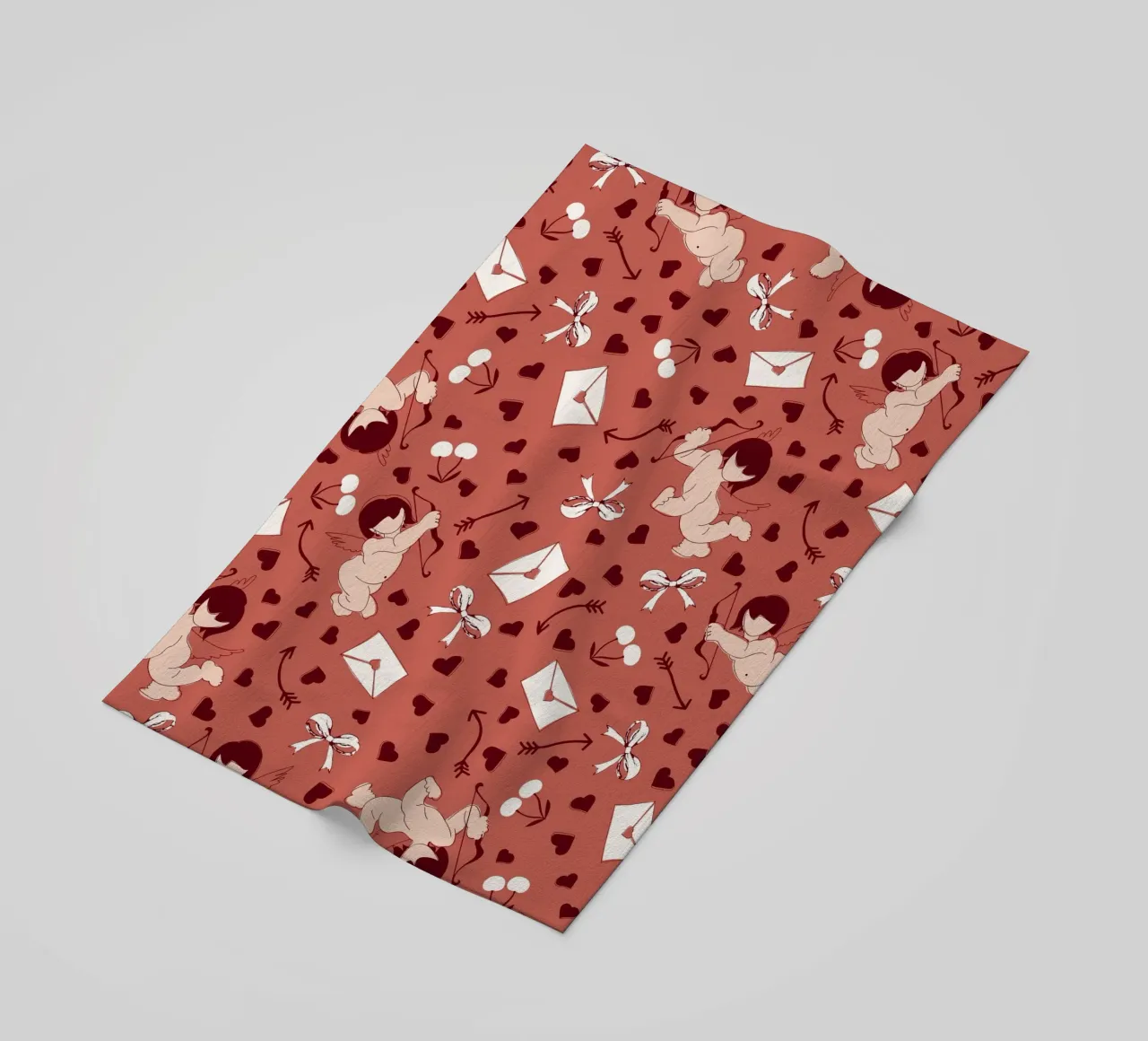 Playful Cherubs Pattern Dusty Red telo mare da Claudia S. Design