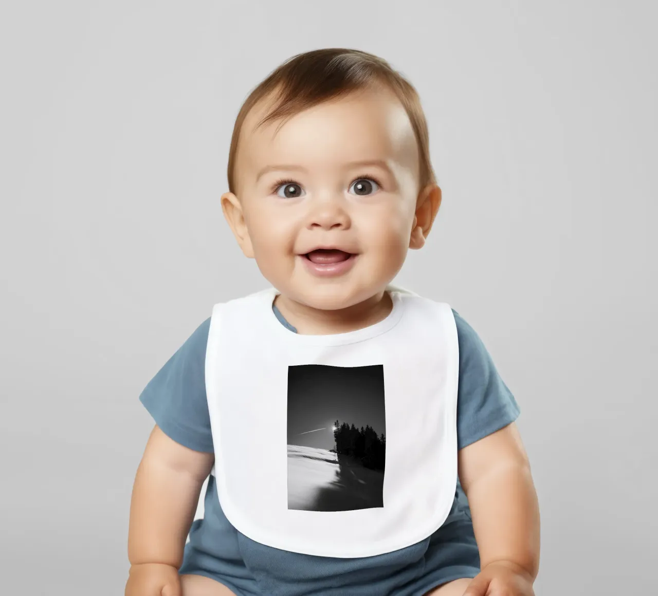 Winter Shadows bavaglino da FujiSwiss