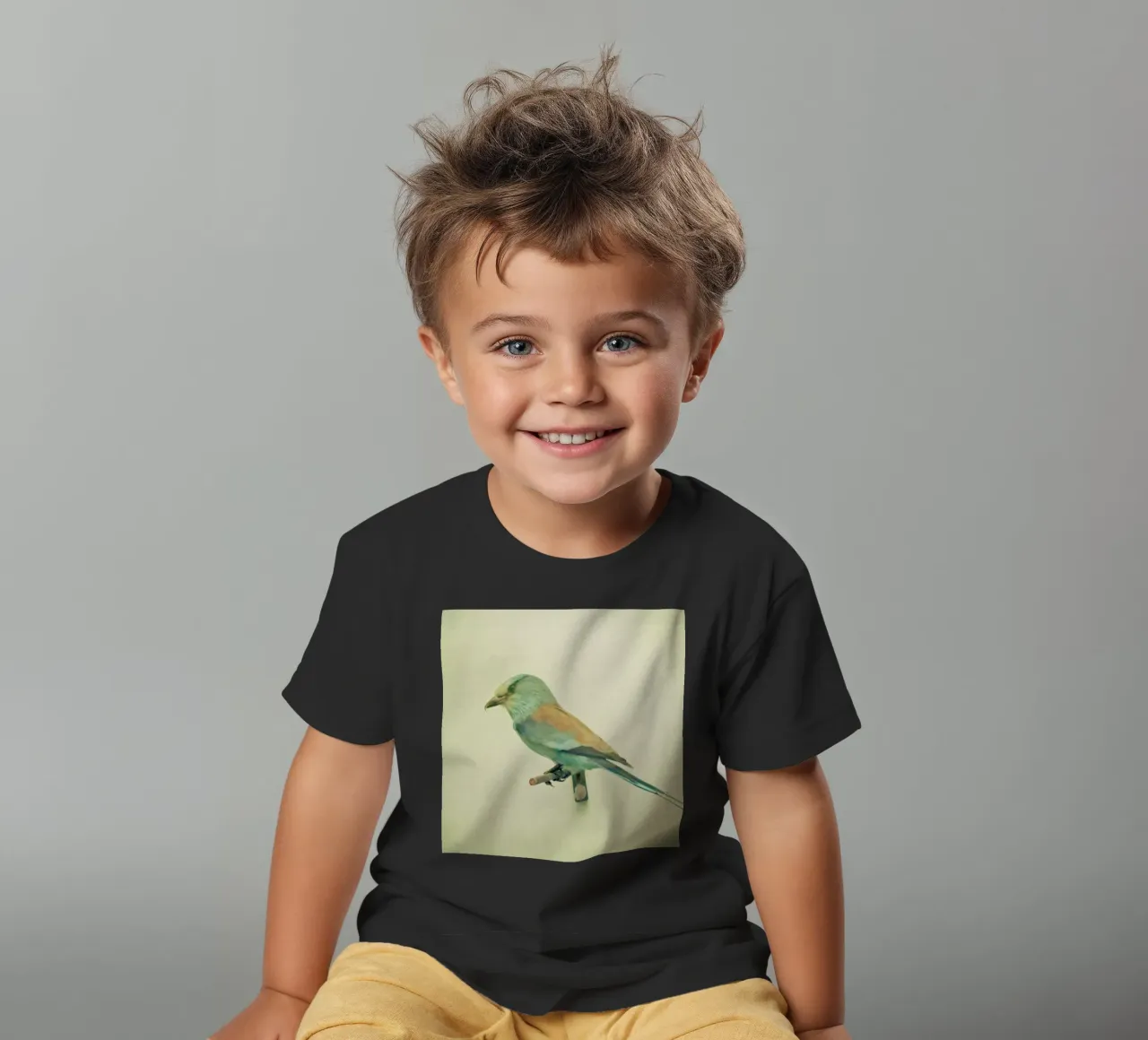 Studio degli uccelli #2 t-shirt bambini da Cassia Beck Photography