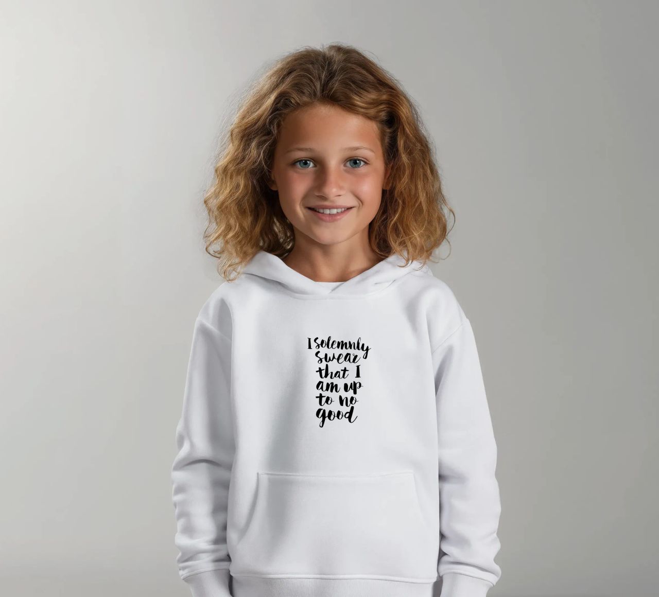 Giuro solennemente che non sto combinando nulla di buono Typography Design felpa bambino con cappuccio da THE MOTIVATED TYPE