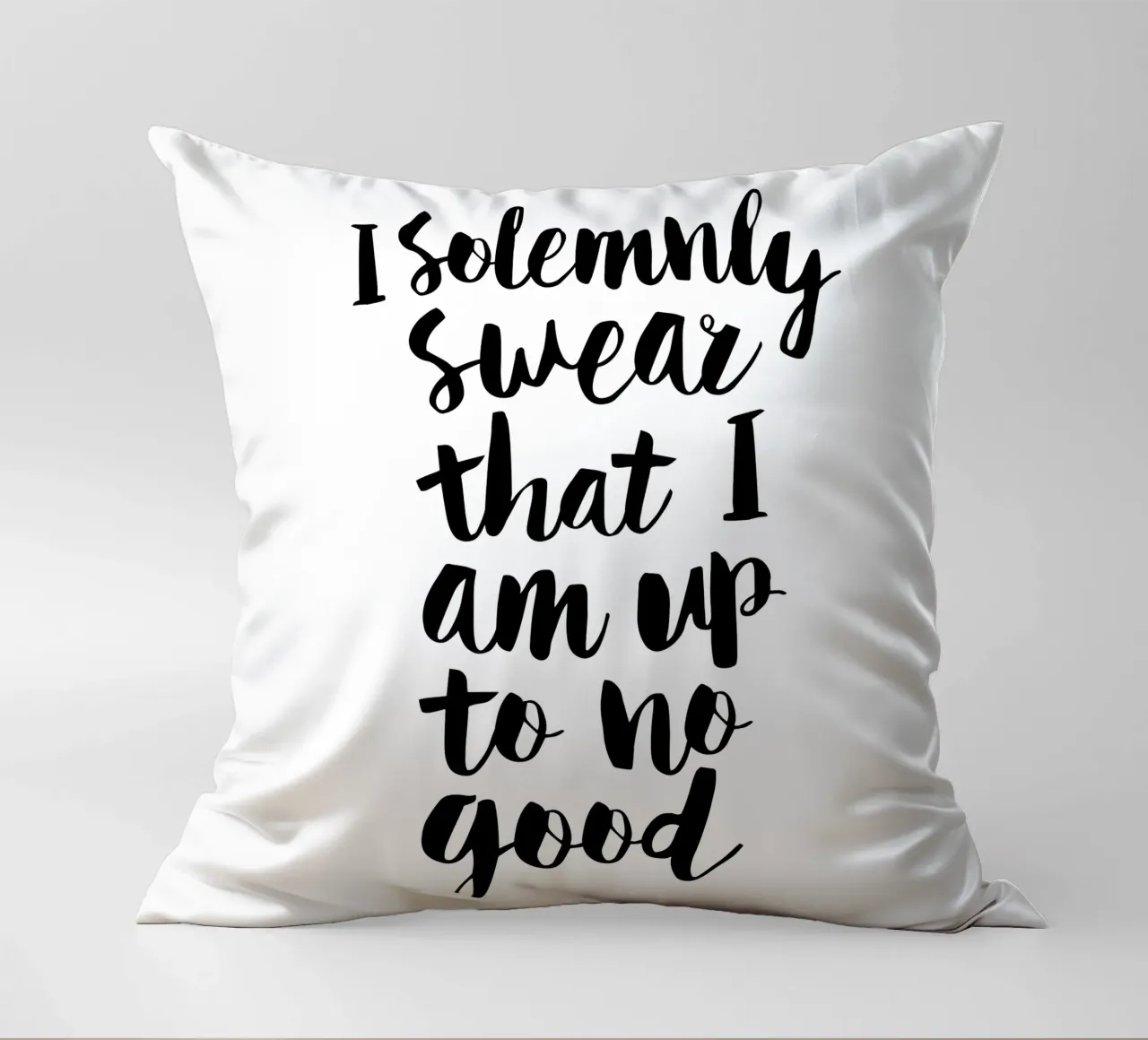Je jure solennellement que je n'ai rien fait de bon Typographie Design coussin de THE MOTIVATED TYPE