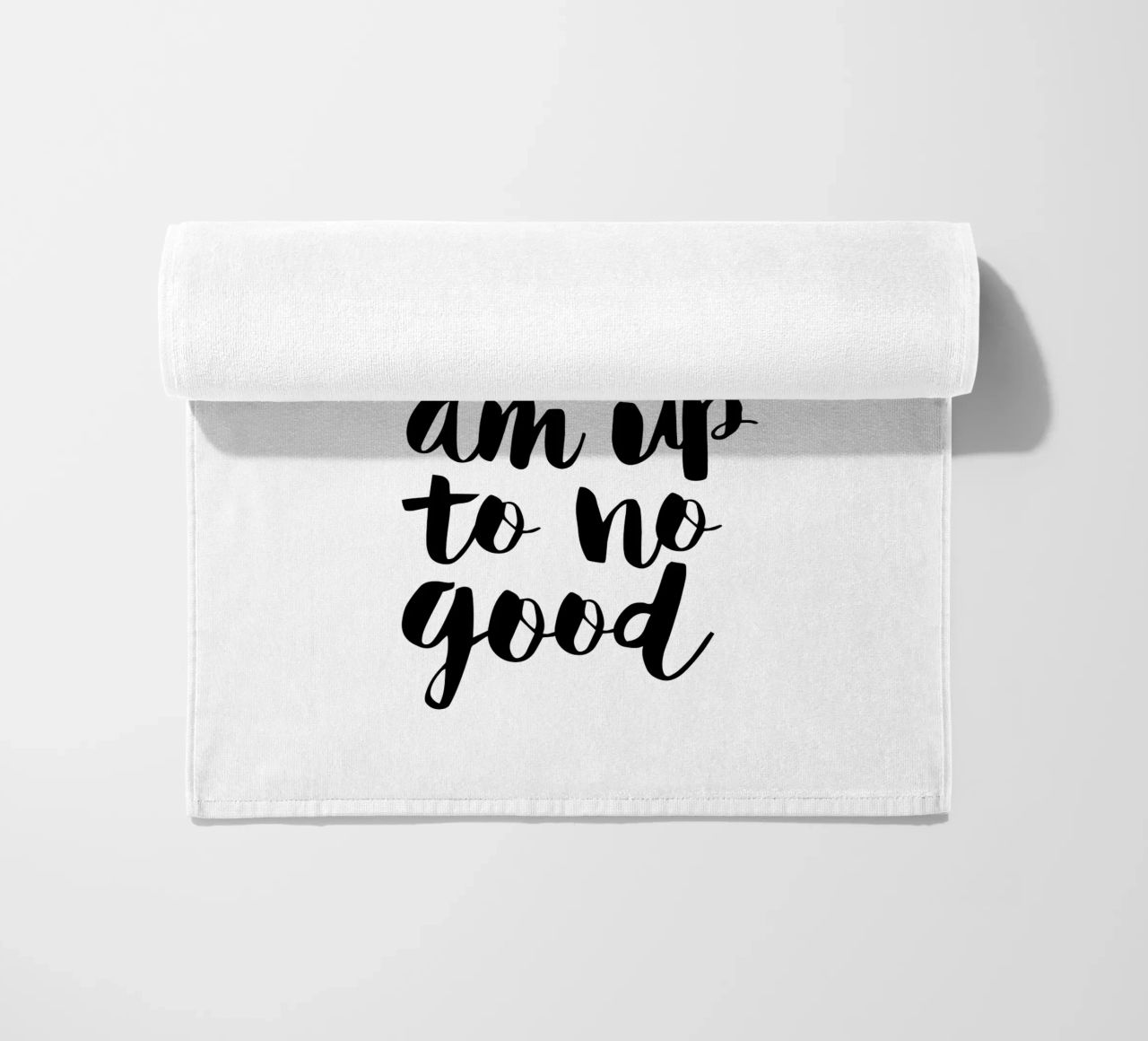 Giuro solennemente che non sto combinando nulla di buono Typography Design telo mare da THE MOTIVATED TYPE