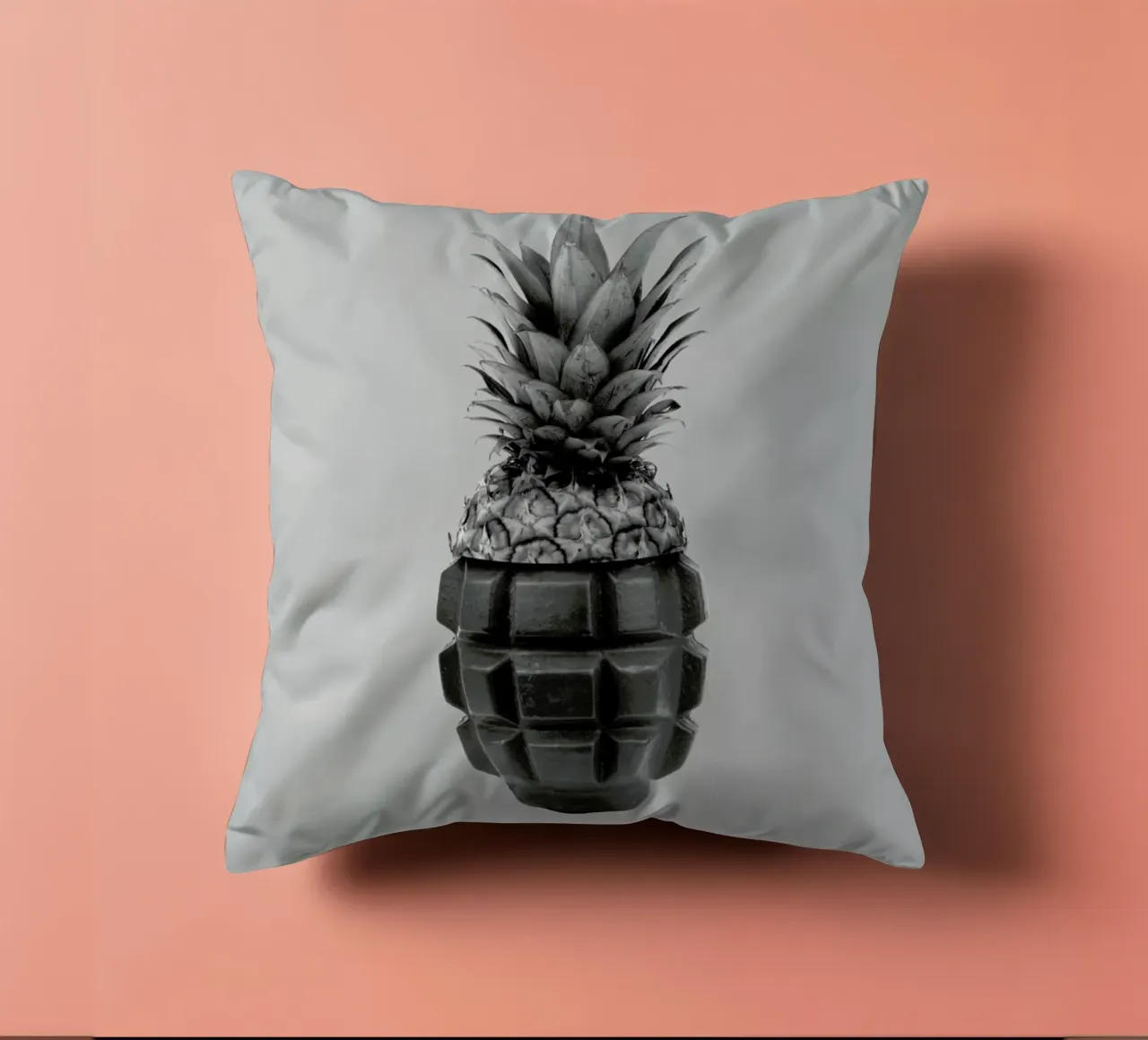 Grenapple cuscino da Chris Wharton